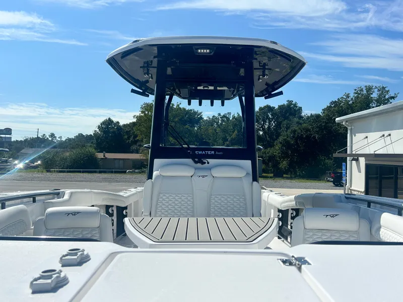 Slide: The Image of Tidewater 282 CC Adventure 2026 - 12