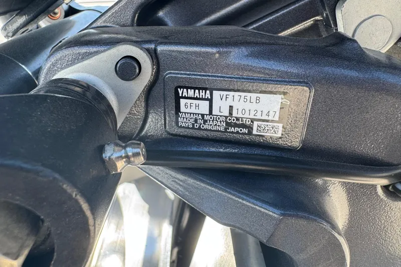 Slide: The Image of Close-up of Yamaha motor label on G3 21GX, 2026 model. - 13