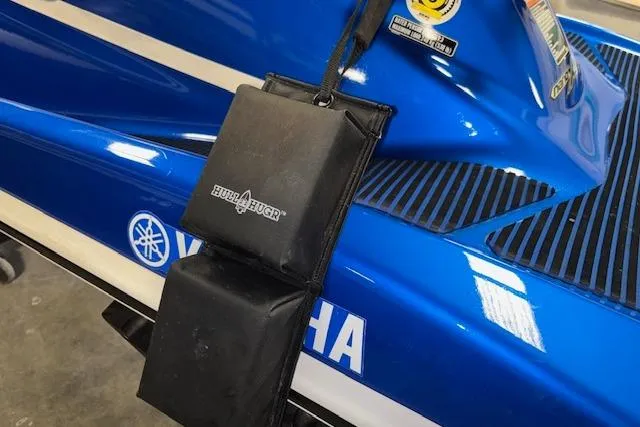 Slide: The Image of 2018 Yamaha WaveRunner VX Cruiser HO in blue with Hull Hugr fender attached. - 10