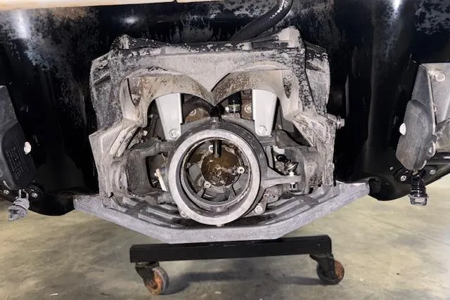 Slide: The Image of 2018 Yamaha WaveRunner VX Cruiser HO jet propulsion system on display. - 9