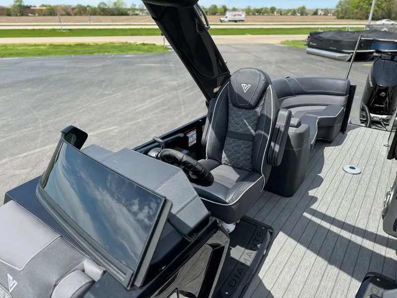 Slide: The Image of Viaggio 2024 Viaggio Diamante 24UW A-T 2024 - 19