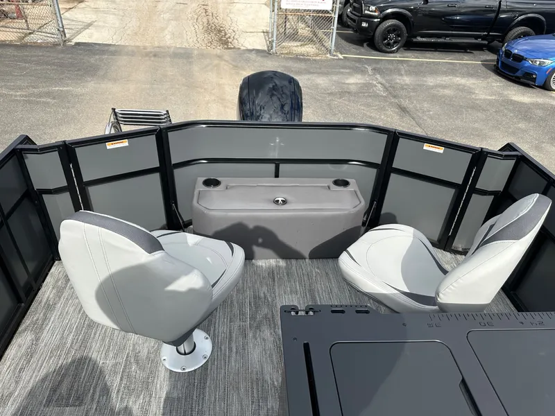 Slide: The Image of Viaggio 2025 Lago X 20R 2025 - 12