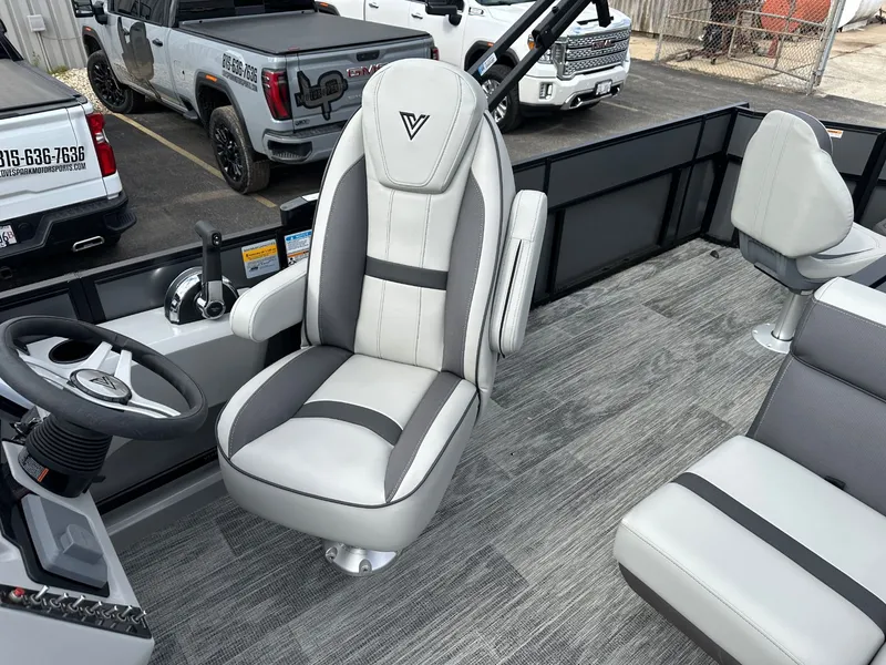 Slide: The Image of Viaggio 2025 Lago X 20R 2025 - 14