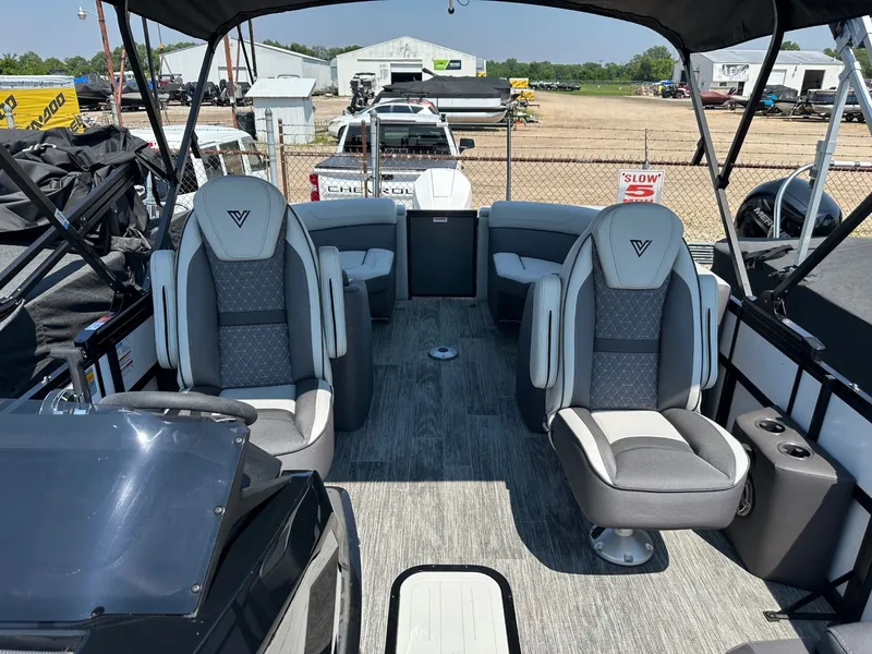 Slide: The Image of Viaggio 2025 Viaggio Z22U 2025 - 6