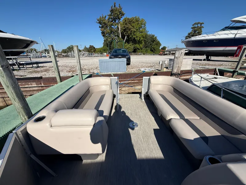 Slide: The Image of Princecraft Vectra 23 2020 - 15