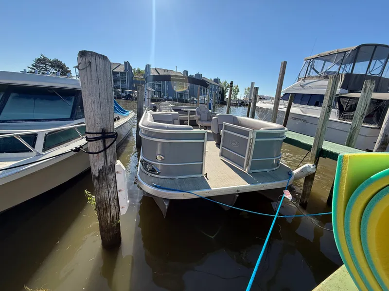 Slide: The Image of Princecraft Vectra 23 2020 - 3