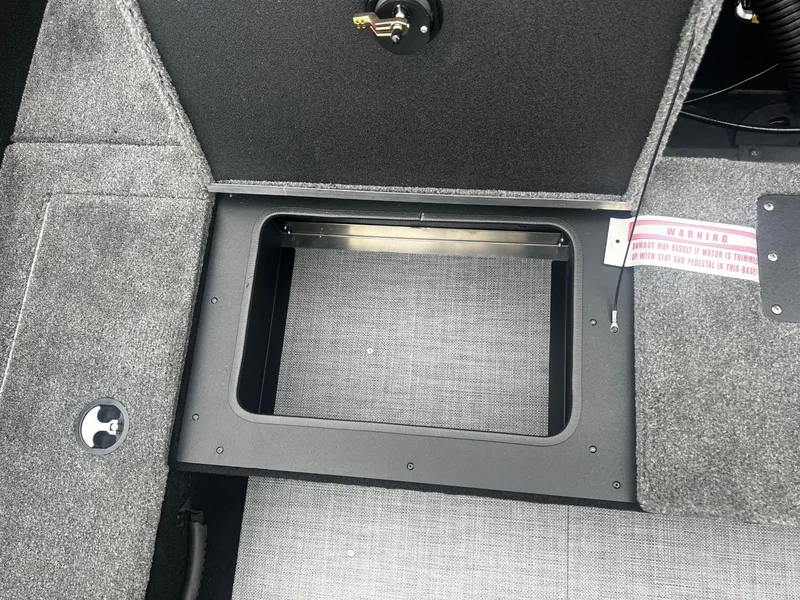 Slide: The Image of Alumacraft 2026 Alumacraft Competitor 185X Sport 2026 - 16