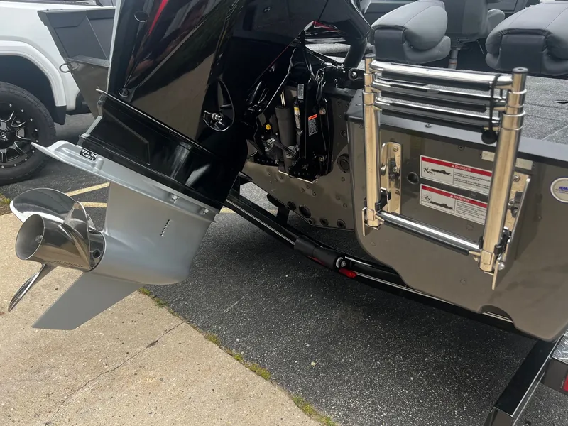 Slide: The Image of Alumacraft 2026 Alumacraft Competitor 185X Sport 2026 - 20