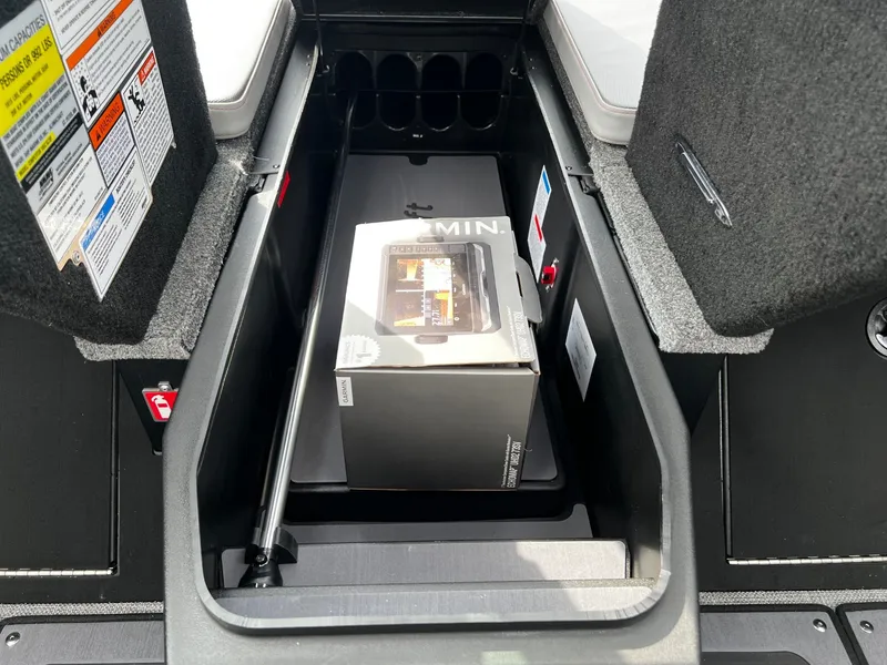 Slide: The Image of Alumacraft 2026 Alumacraft Competitor 185X Sport 2026 - 11