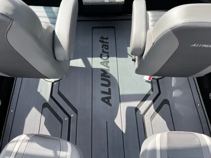 Slide: The Image of Alumacraft 2026 Alumacraft Competitor 185X Sport 2026 - 17