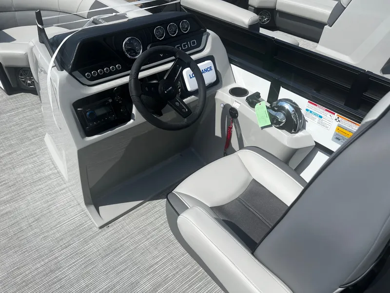 Slide: The Image of Viaggio 2025 Viaggio Lago V 20U 2025 - 6