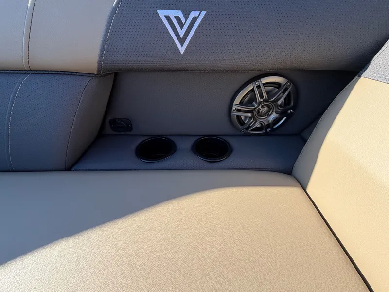 Slide: The Image of Viaggio 2025 Viaggio Lago X 22U 2025 - 18