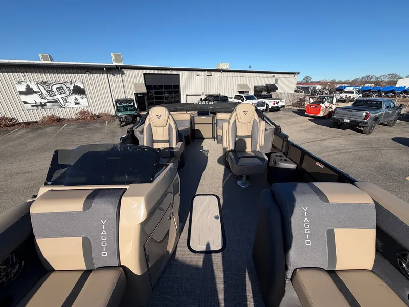 Slide: The Image of Viaggio 2025 Viaggio Lago X 22U 2025 - 22