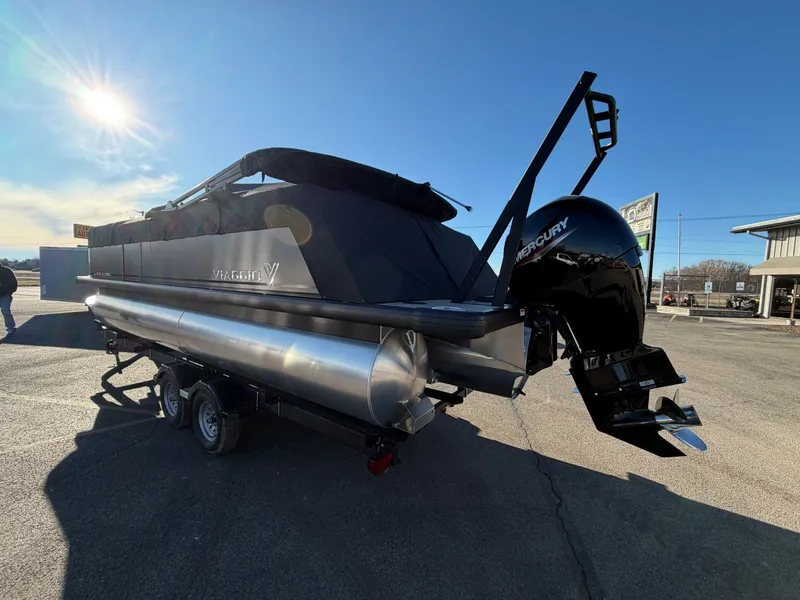 Slide: The Image of Viaggio 2025 Viaggio Lago X 22U 2025 - 4