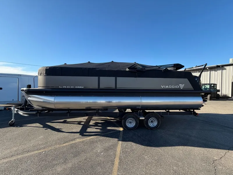 Slide: The Image of Viaggio 2025 Viaggio Lago X 22U 2025 - 5
