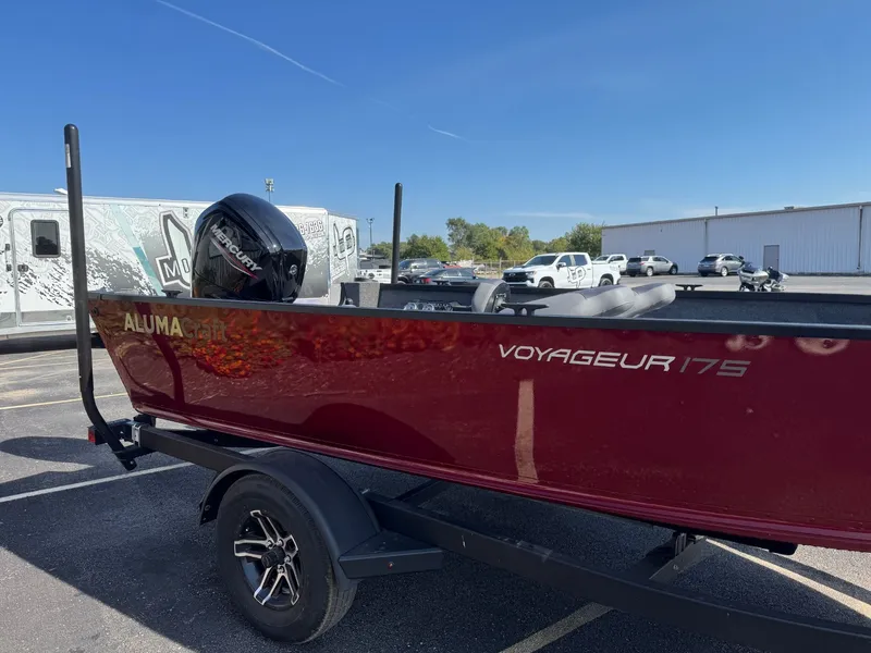 Slide: The Image of Alumacraft 2026 Alumacraft Voyager 175 Tiller 2026 - 4