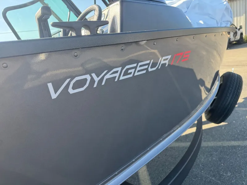 Slide: The Image of Alumacraft 2026 Alumacraft Voyager 175 Sport 2026 - 10