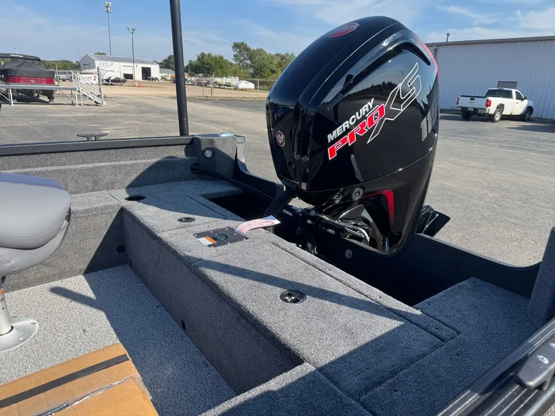 Slide: The Image of Alumacraft 2026 Alumacraft Voyager 175 Sport 2026 - 7