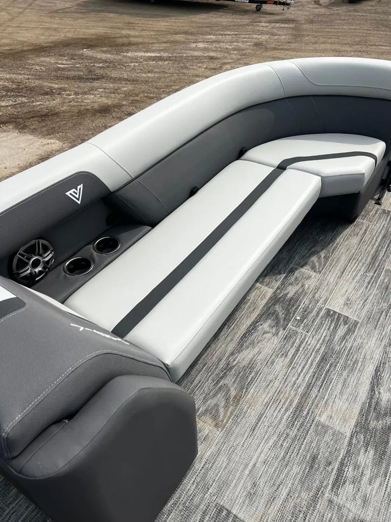 Slide: The Image of Viaggio 2025 Viaggio Lago X 24C 2025 - 10