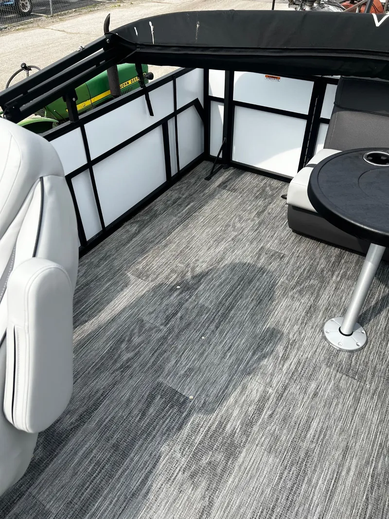 Slide: The Image of Viaggio 2025 Viaggio Lago X 24C 2025 - 11