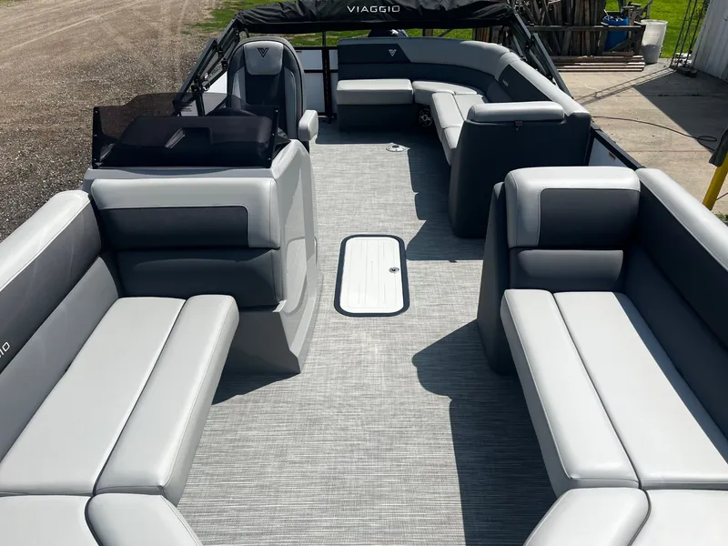 Slide: The Image of Viaggio 2025 Viaggio Lago V 22C 2025 - 6