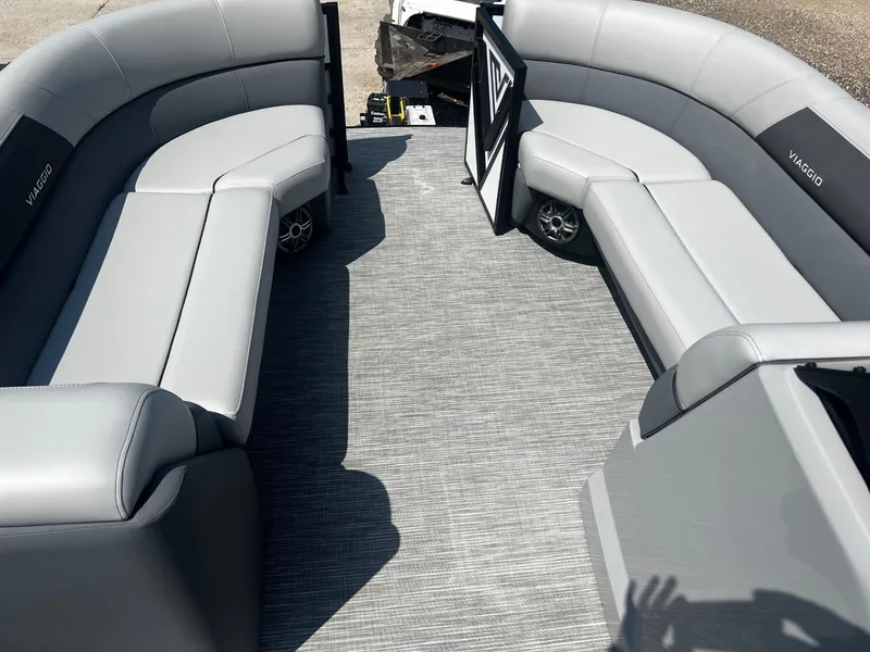 Slide: The Image of Viaggio 2025 Viaggio Lago V 22C 2025 - 8