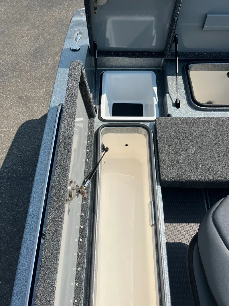 Slide: The Image of Caymas DV 20 2023 - 17