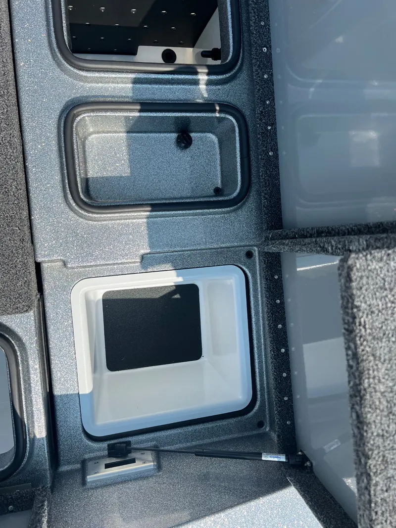 Slide: The Image of Caymas DV 20 2023 - 19