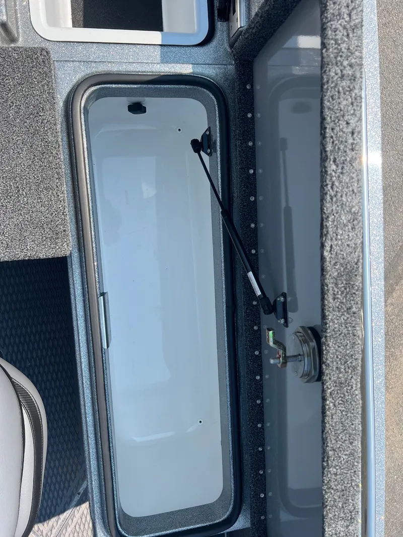 Slide: The Image of Caymas DV 20 2023 - 20