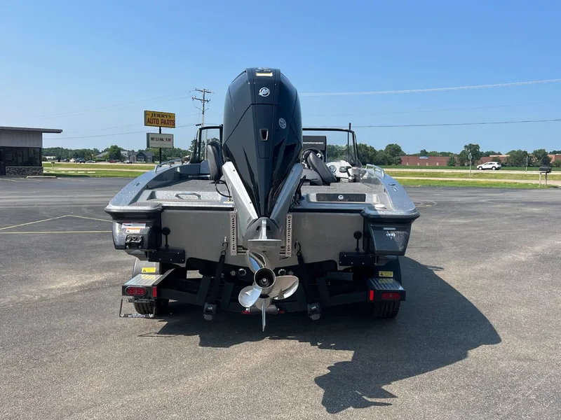 Slide: The Image of Caymas DV 20 2023 - 4