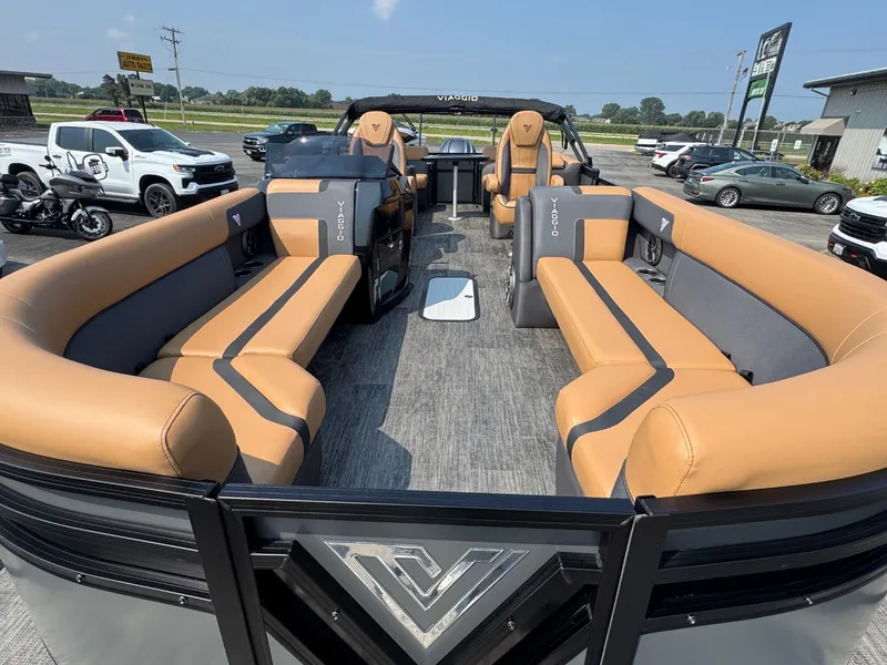 Slide: The Image of Viaggio 2025 Viaggio Lago X 24U 2025 - 13