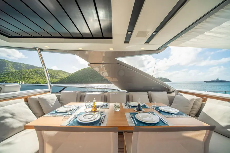 Slide: The Image of Flybridge Dining - 21