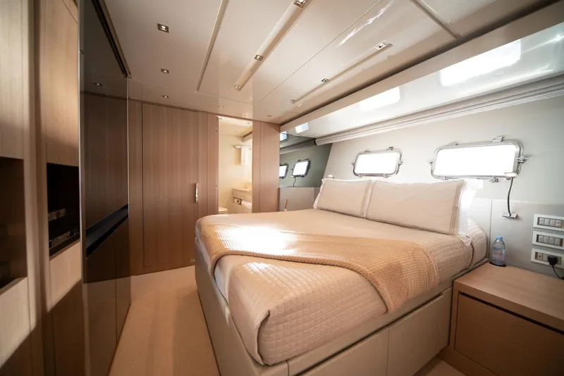 Slide: The Image of Sanlorenzo SL86 2018 - 58