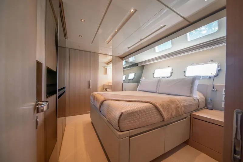 Slide: The Image of VIP Stateroom - 66