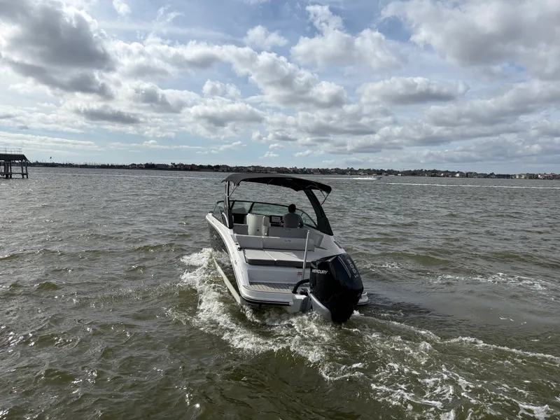 Slide: The Image of Sea Ray SDX 250 Outboard 2026 - 5