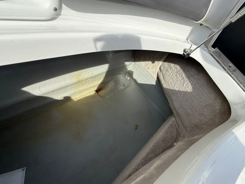 Slide: The Image of Crownline Boats Eclipse E4 2017 - 38