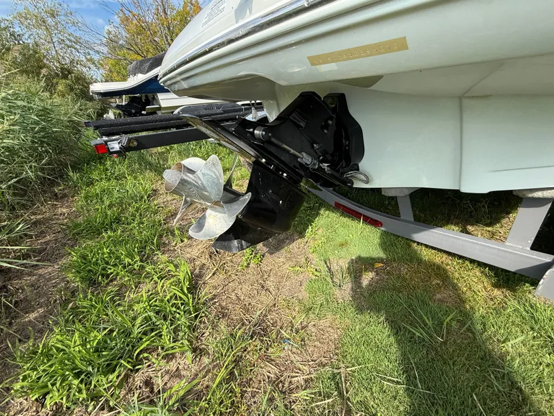 Slide: The Image of Crownline Boats Eclipse E4 2017 - 4