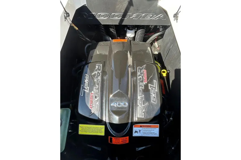 Slide: The Image of 2018 Moomba Helix engine, Raptor 6.2L, Indmar, top view. - 23