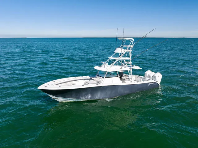 Slide: The Image of Yellowfin 42 Offshore 2022 - 77