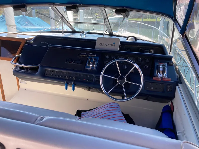 Slide: The Image of Sea Ray 310 SD 1990 - 6