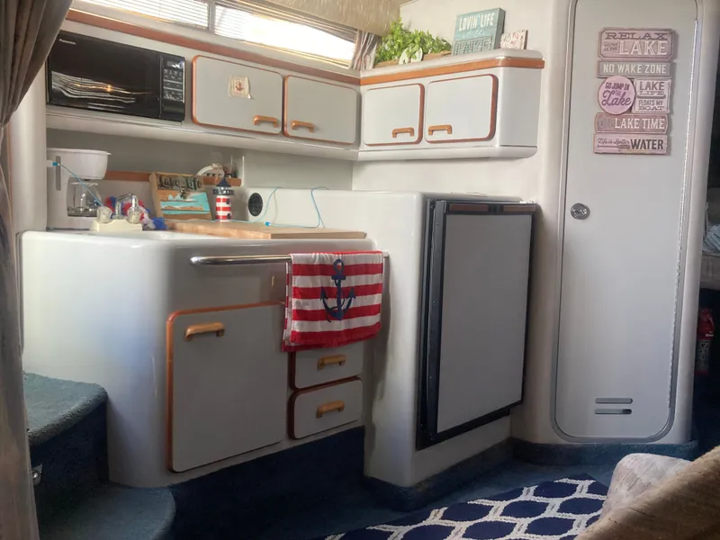 Slide: The Image of Sea Ray Sundancer 310 1990 - 20