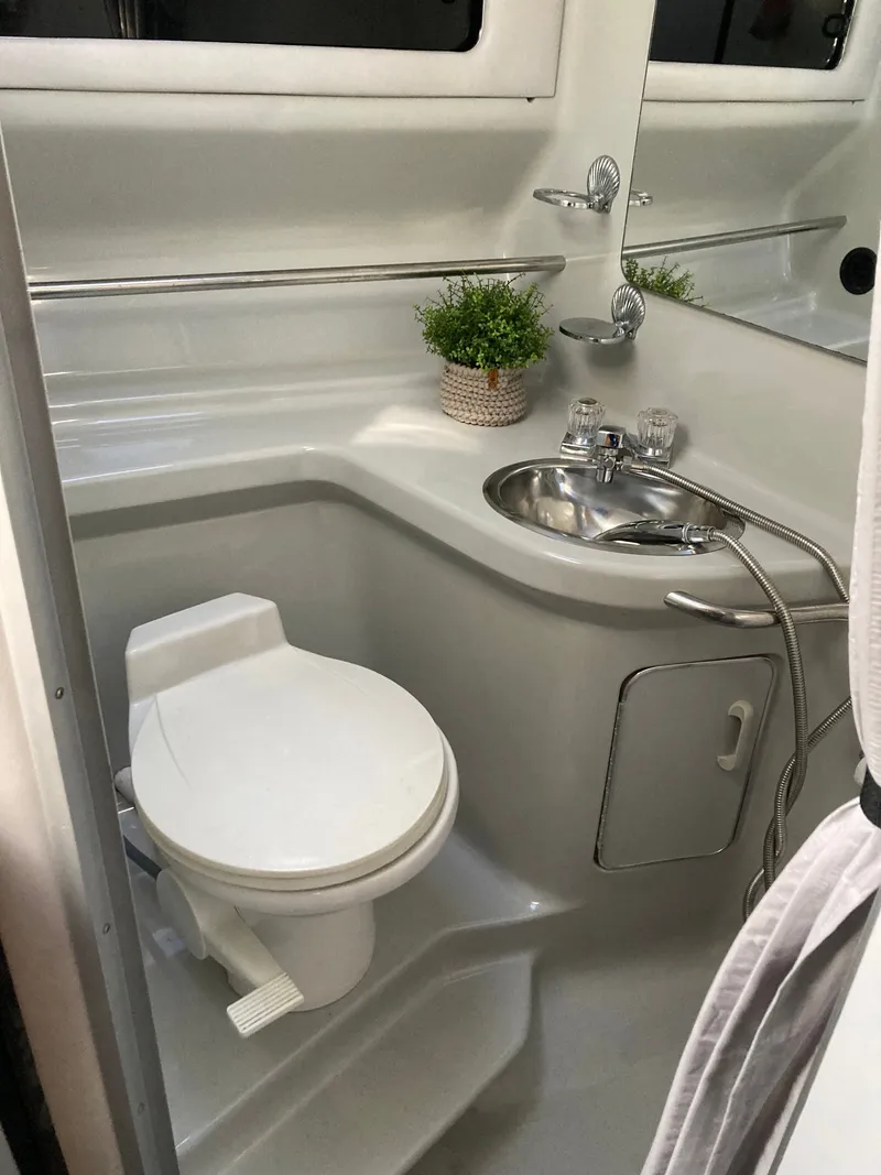 Slide: The Image of Sea Ray Sundancer 310 1990 - 27