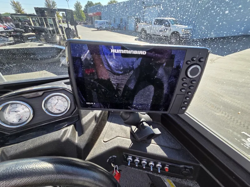 Slide: The Image of Crestliner 1850 Fish Hawk WT 2020 - 12