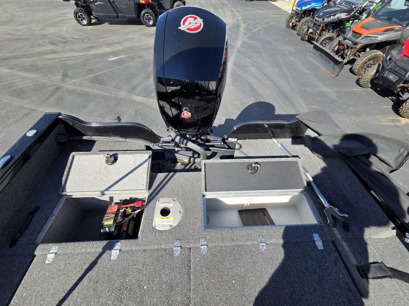 Slide: The Image of Crestliner 1850 Fish Hawk WT 2020 - 13