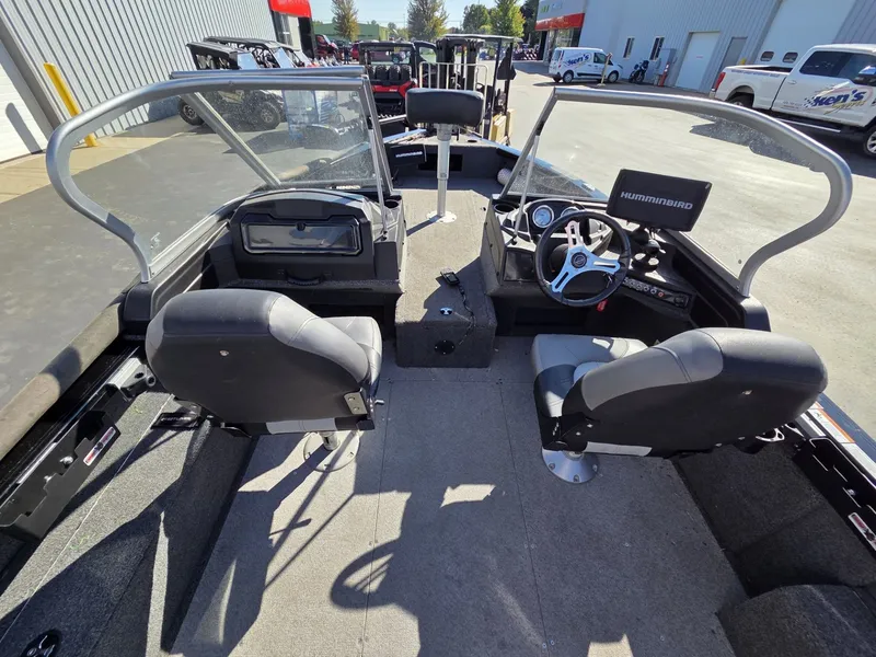 Slide: The Image of Crestliner 1850 Fish Hawk WT 2020 - 16