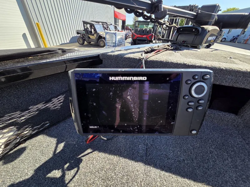 Slide: The Image of Crestliner 1850 Fish Hawk WT 2020 - 24