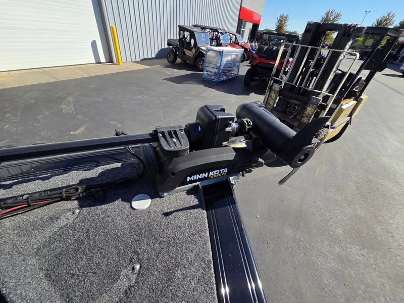 Slide: The Image of Crestliner 1850 Fish Hawk WT 2020 - 25