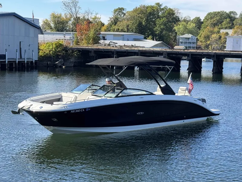 Slide: The Image of Sea Ray 290SDX 2023 - 2