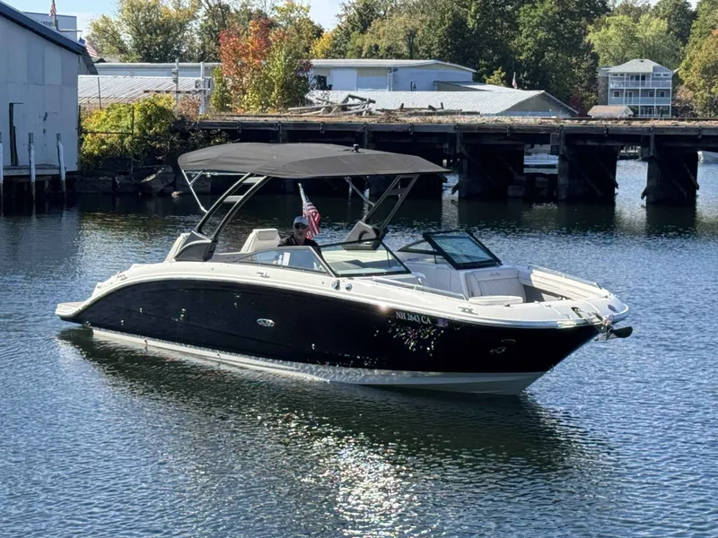 Slide: The Image of Sea Ray 290SDX 2023 - 5