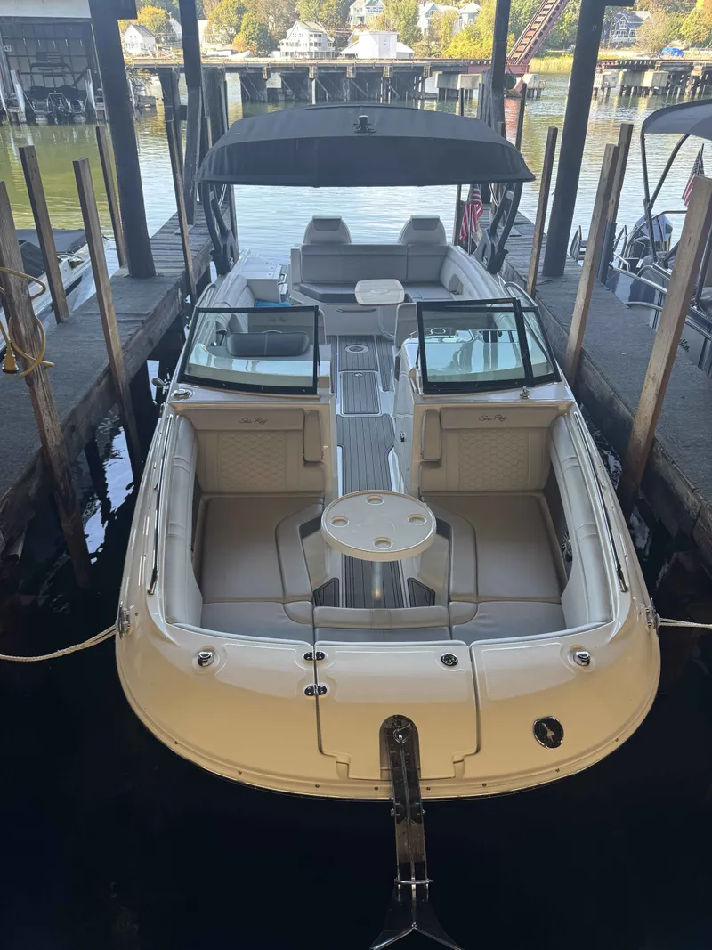 Slide: The Image of Sea Ray 290SDX 2023 - 6